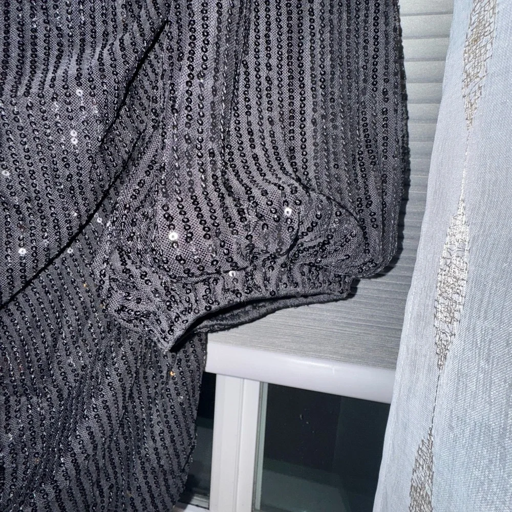 Elegant Black Sequin Mini Dress - Picture 5 of 5